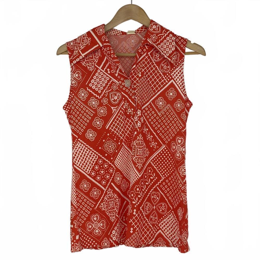 1960's Vintage Stylish Red Bandana Big Collar Sleeveless V-neck Blouse